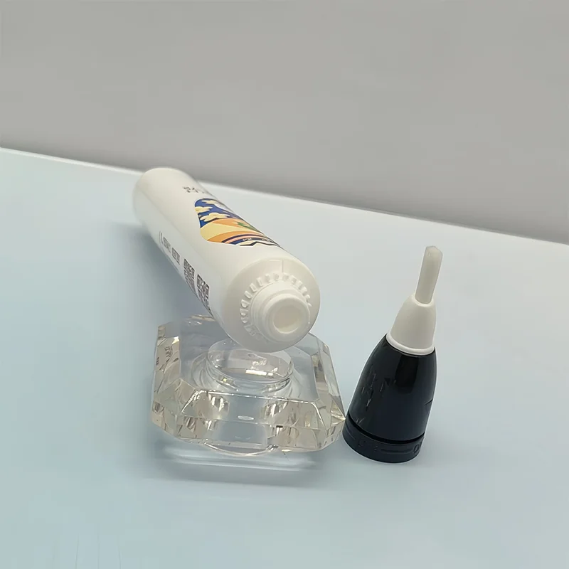 19 brush head design plastic tube bottle