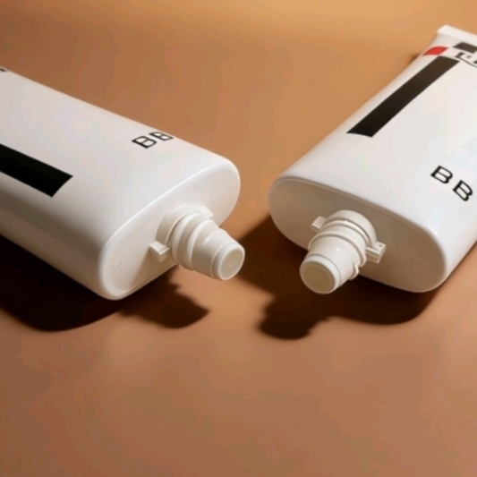 How Different Types of Squeeze Tubes are Manufactured